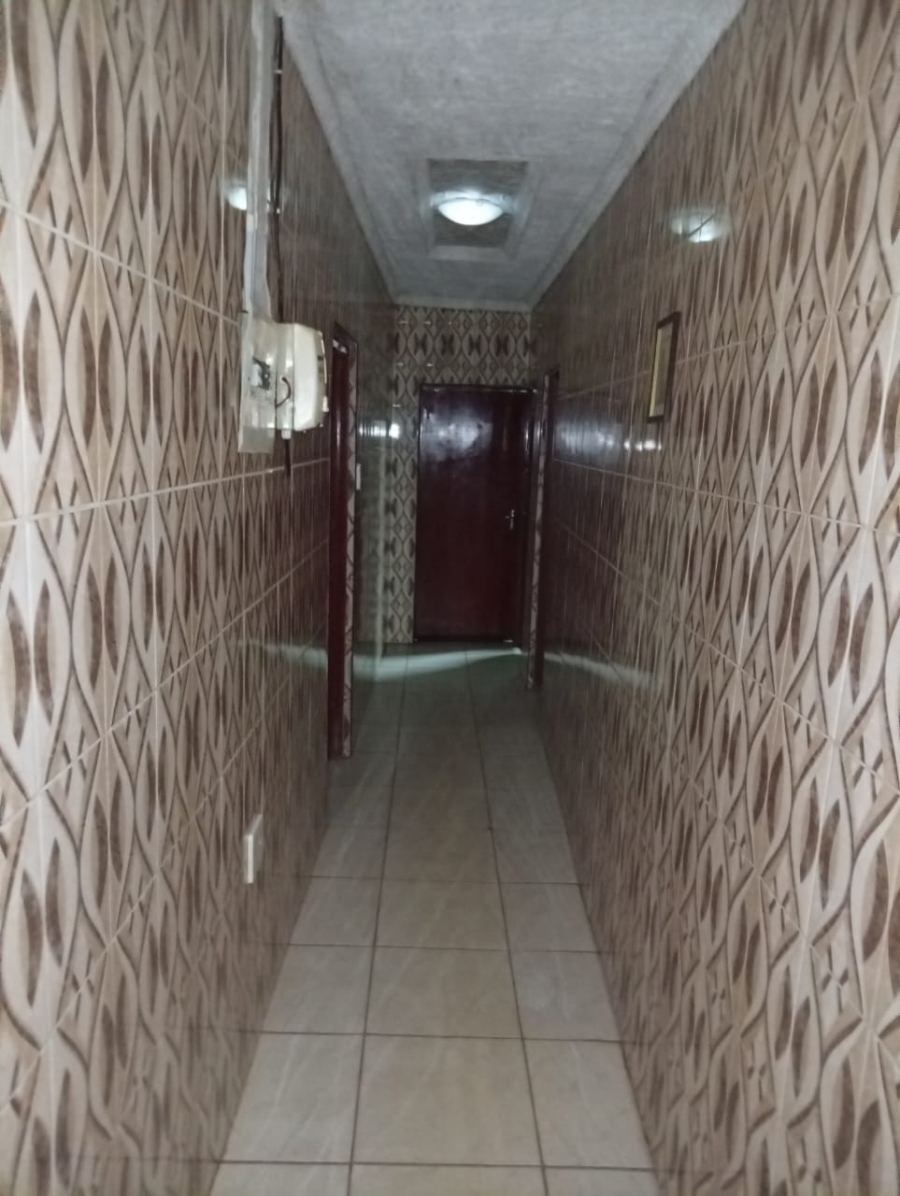 8 Bedroom Property for Sale in Klipgat Gauteng