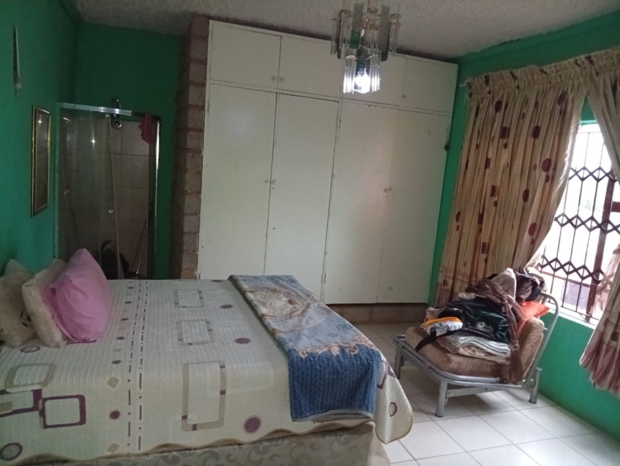 8 Bedroom Property for Sale in Klipgat Gauteng