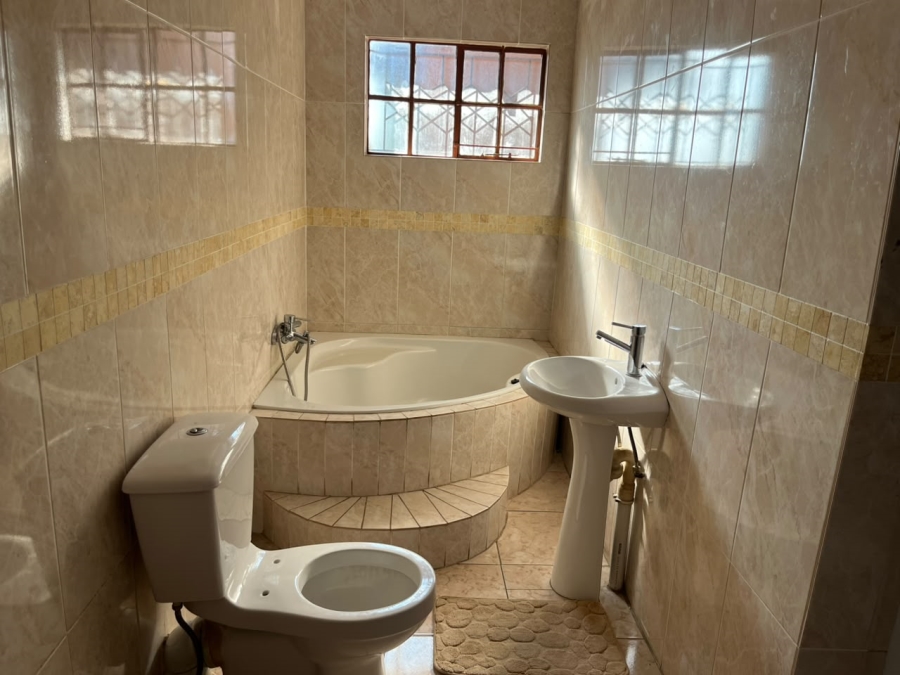 3 Bedroom Property for Sale in Mabopane Gauteng