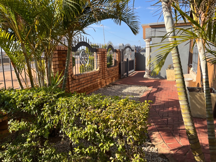 3 Bedroom Property for Sale in Mabopane Gauteng