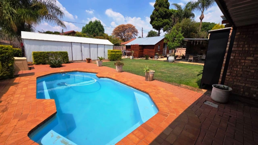 4 Bedroom Property for Sale in Doornpoort Gauteng