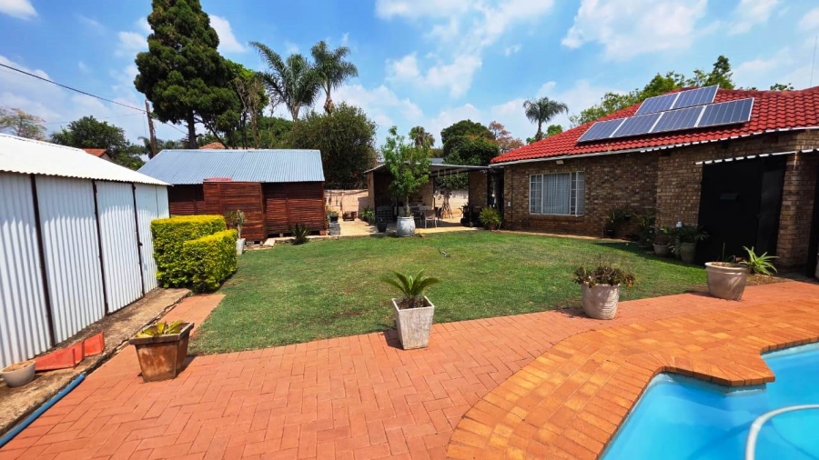 4 Bedroom Property for Sale in Doornpoort Gauteng