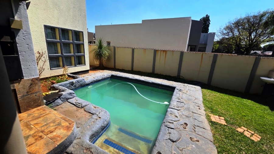 3 Bedroom Property for Sale in Doornpoort Gauteng