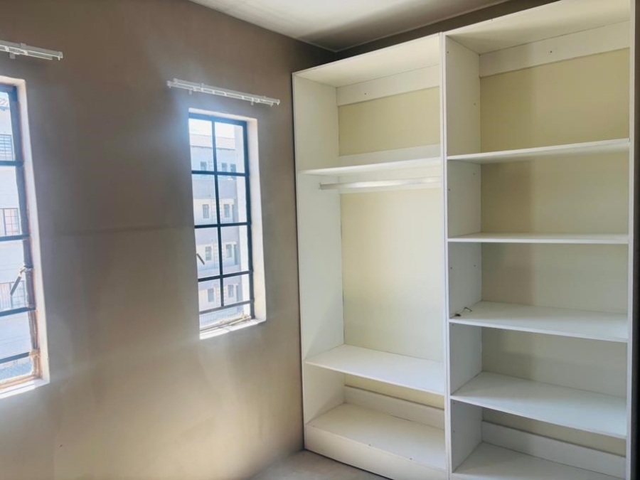 2 Bedroom Property for Sale in Fleurhof Gauteng