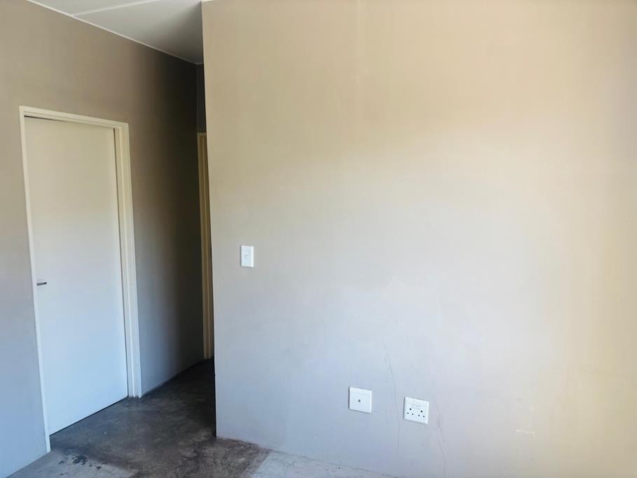 2 Bedroom Property for Sale in Fleurhof Gauteng