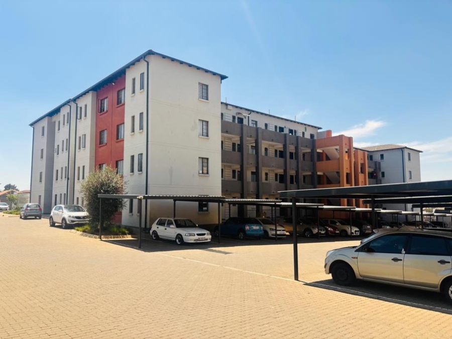 2 Bedroom Property for Sale in Fleurhof Gauteng