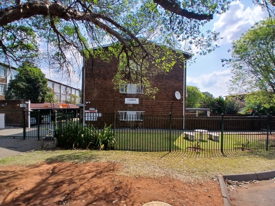 1 Bedroom Property for Sale in Doringkloof Gauteng