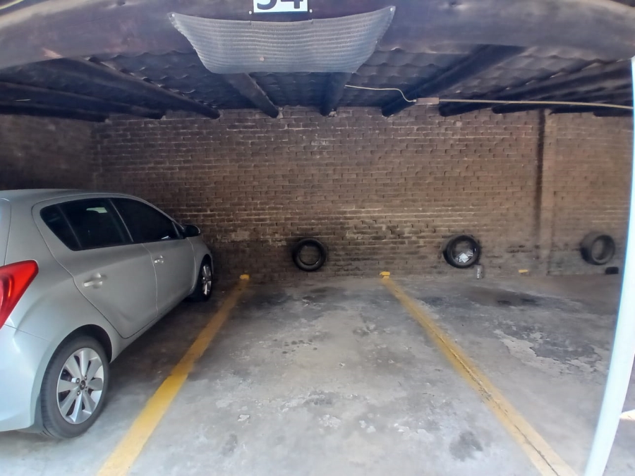 1 Bedroom Property for Sale in Doringkloof Gauteng