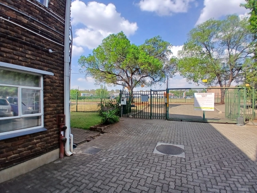 1 Bedroom Property for Sale in Doringkloof Gauteng