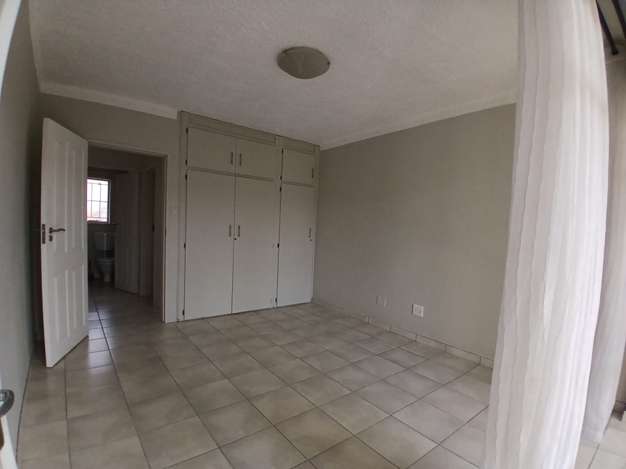 1 Bedroom Property for Sale in Doringkloof Gauteng