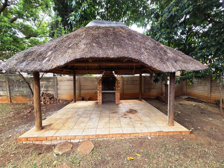 2 Bedroom Property for Sale in Doornpoort Gauteng
