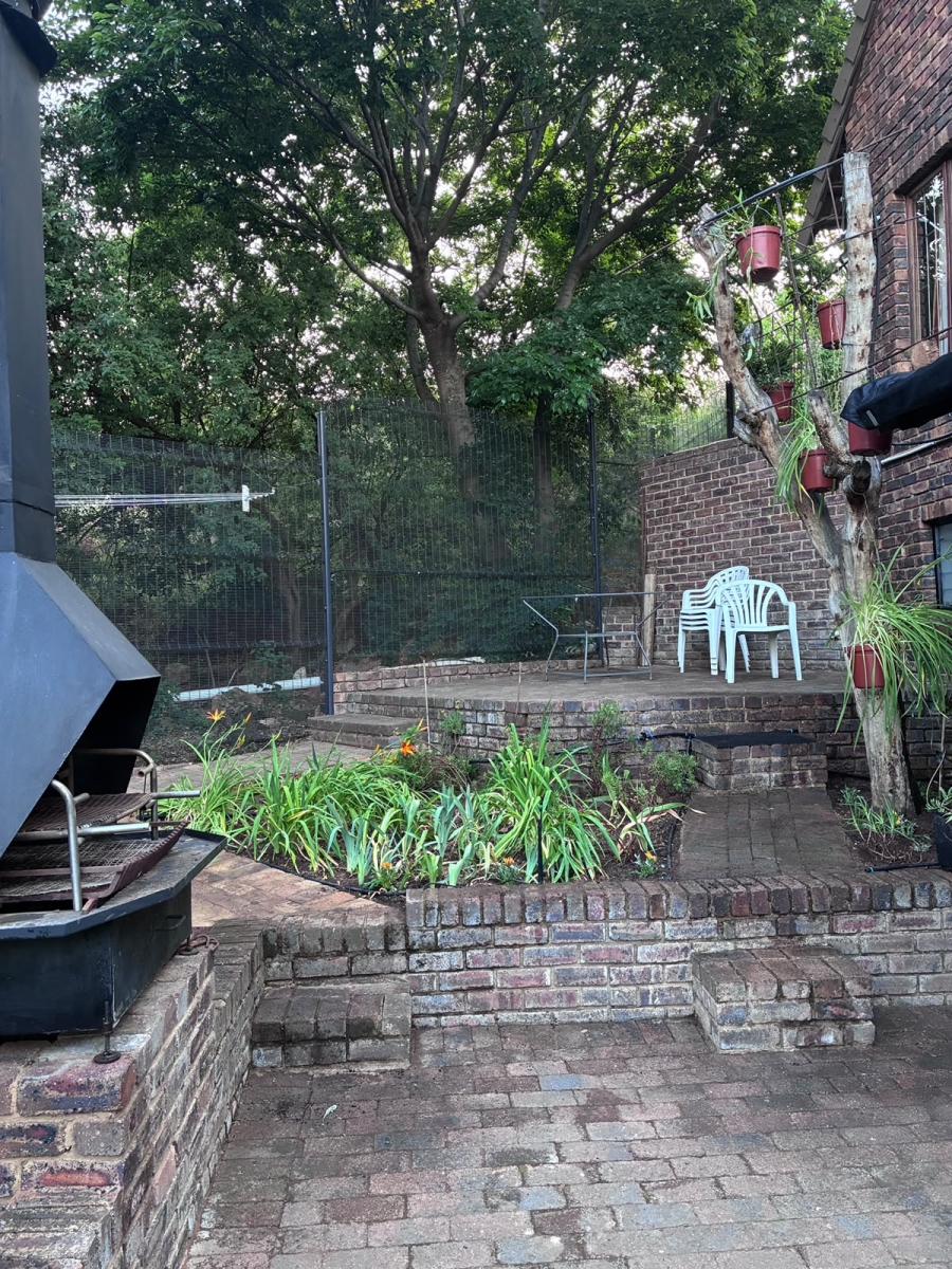 To Let 2 Bedroom Property for Rent in Bronberg Gauteng