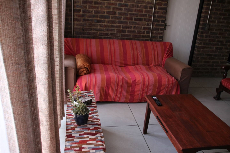 To Let 2 Bedroom Property for Rent in Bronberg Gauteng