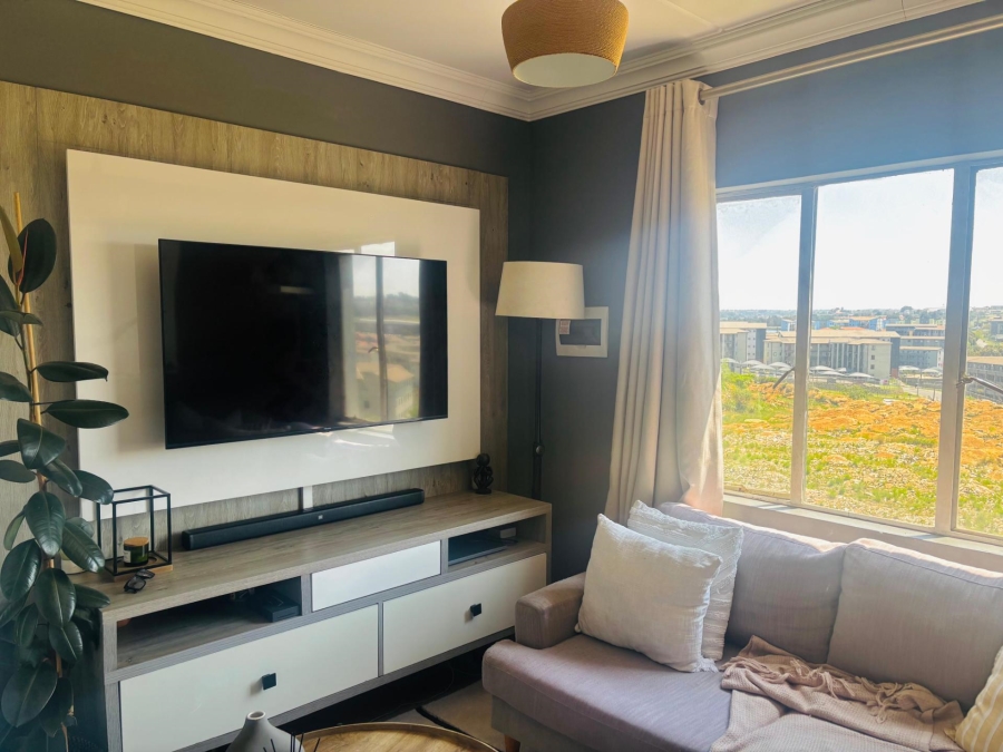 To Let 2 Bedroom Property for Rent in Fleurhof Gauteng