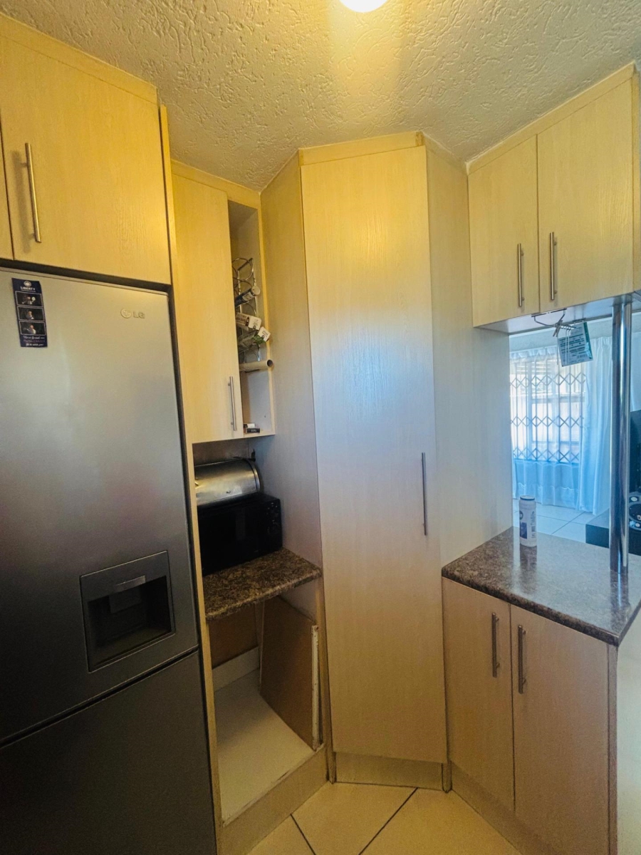 3 Bedroom Property for Sale in Fleurhof Gauteng