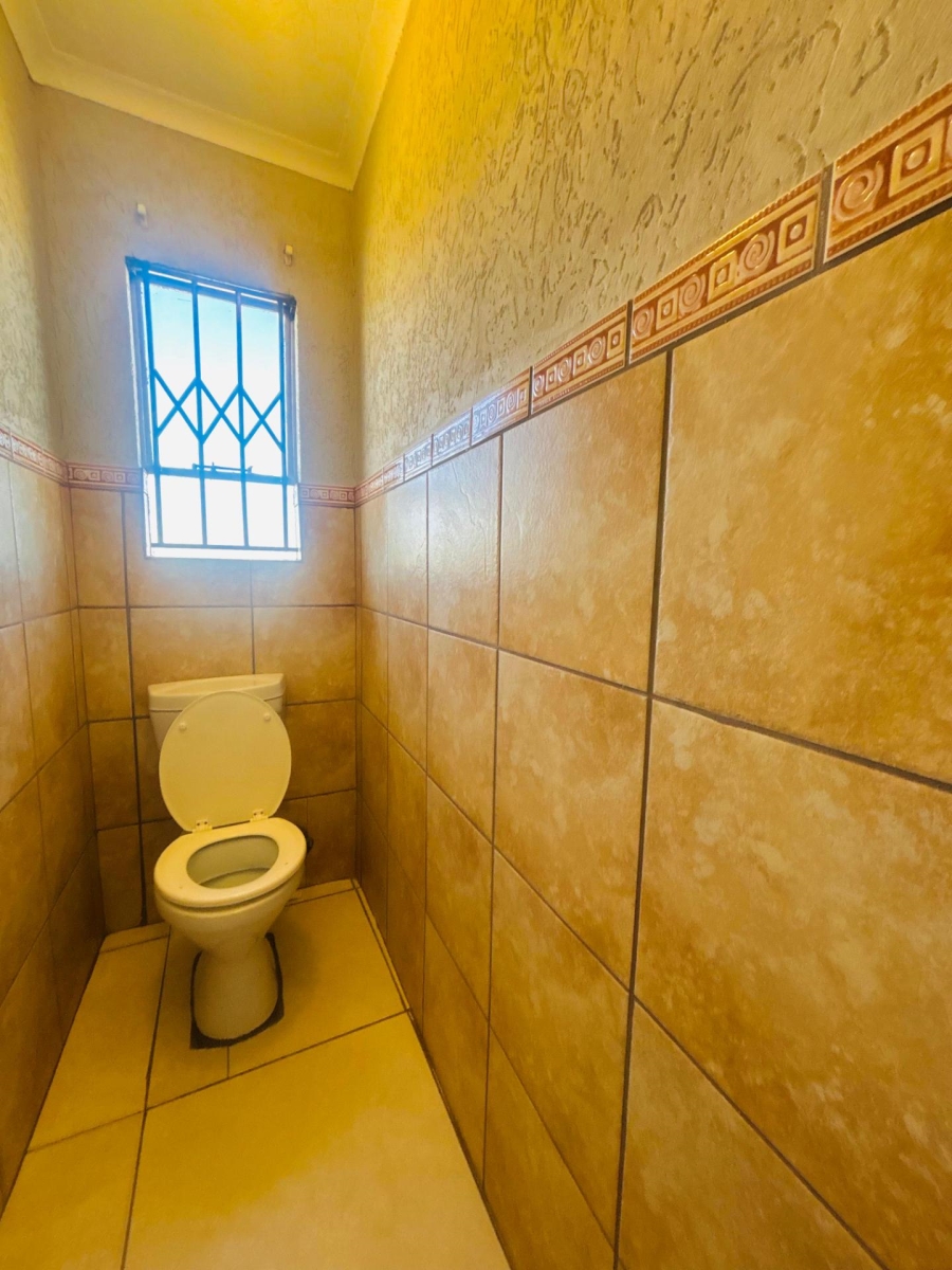 3 Bedroom Property for Sale in Fleurhof Gauteng