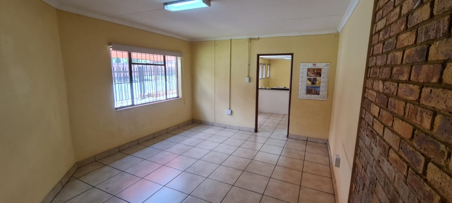 To Let 0 Bedroom Property for Rent in Anderbolt Gauteng