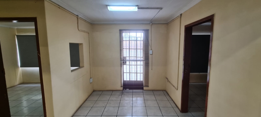 To Let 0 Bedroom Property for Rent in Anderbolt Gauteng