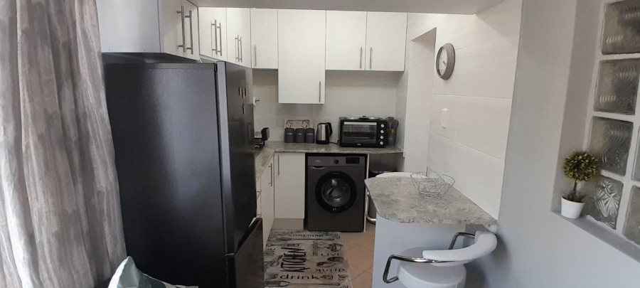1 Bedroom Property for Sale in Wierdapark Gauteng