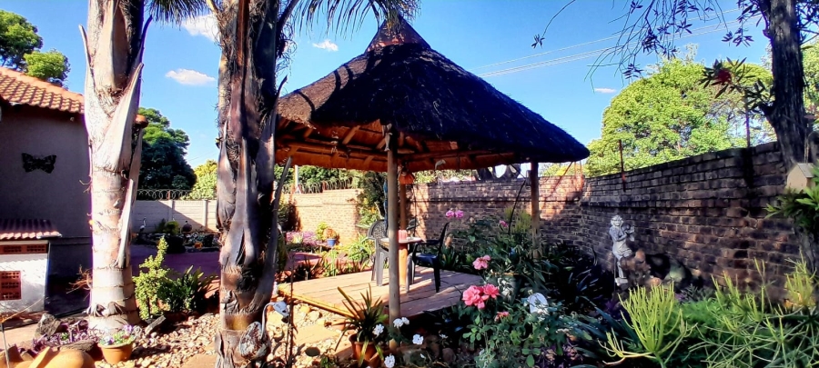 1 Bedroom Property for Sale in Wierdapark Gauteng