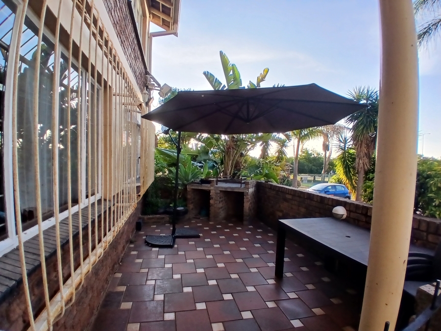 2 Bedroom Property for Sale in Lyttelton Manor Gauteng