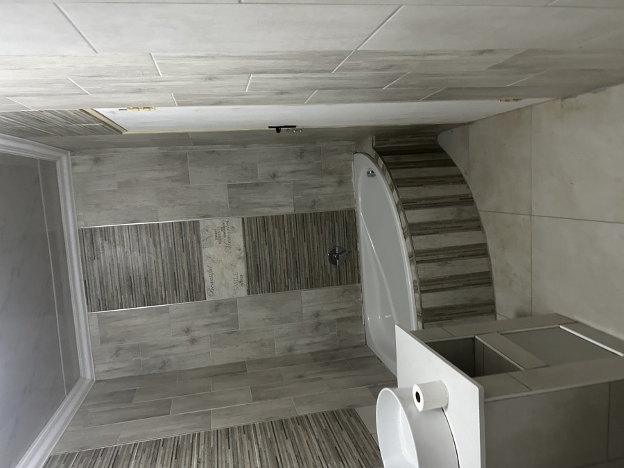 2 Bedroom Property for Sale in Brackendowns Gauteng