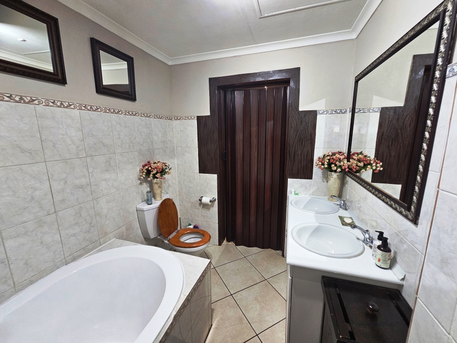 4 Bedroom Property for Sale in Montana Gauteng