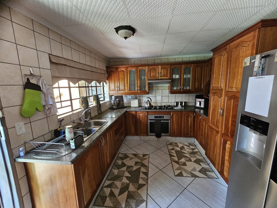 4 Bedroom Property for Sale in Montana Gauteng