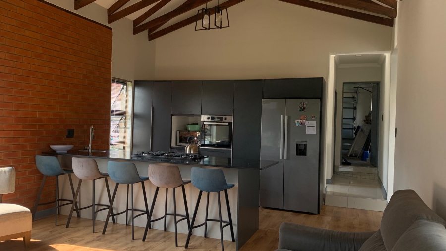 4 Bedroom Property for Sale in Bronkhorstbaai Dorp Gauteng