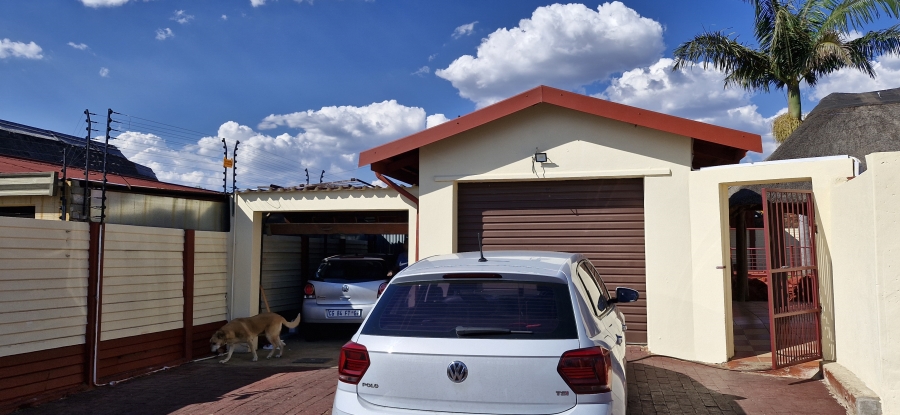 3 Bedroom Property for Sale in West Park Gauteng