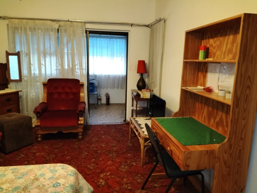 To Let 1 Bedroom Property for Rent in Queenswood Gauteng