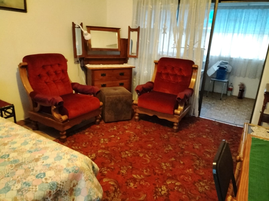 To Let 1 Bedroom Property for Rent in Queenswood Gauteng