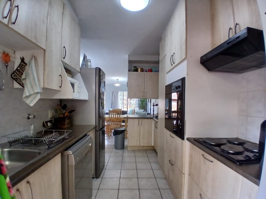 3 Bedroom Property for Sale in Zwartkop Gauteng