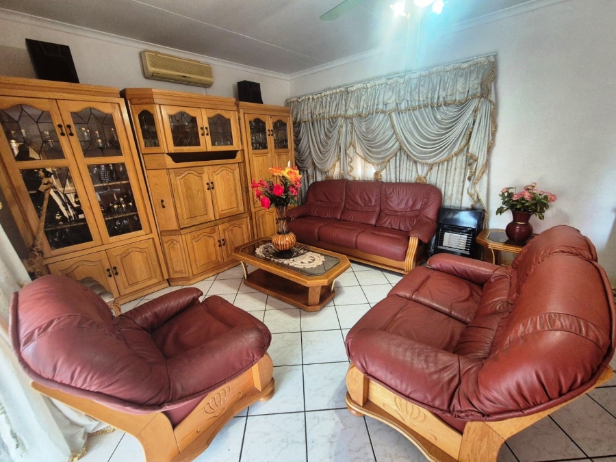 2 Bedroom Property for Sale in Theresa Park Gauteng