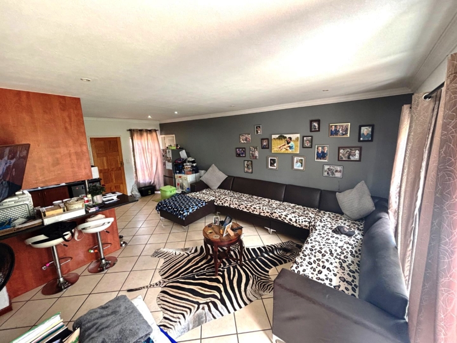 2 Bedroom Property for Sale in Annlin Gauteng