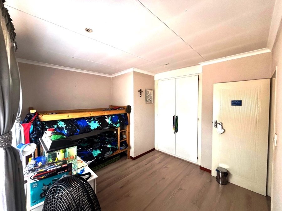 2 Bedroom Property for Sale in Annlin Gauteng