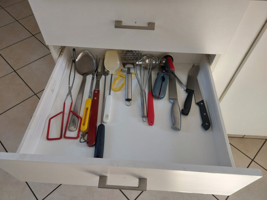 To Let 1 Bedroom Property for Rent in Sonneglans Gauteng