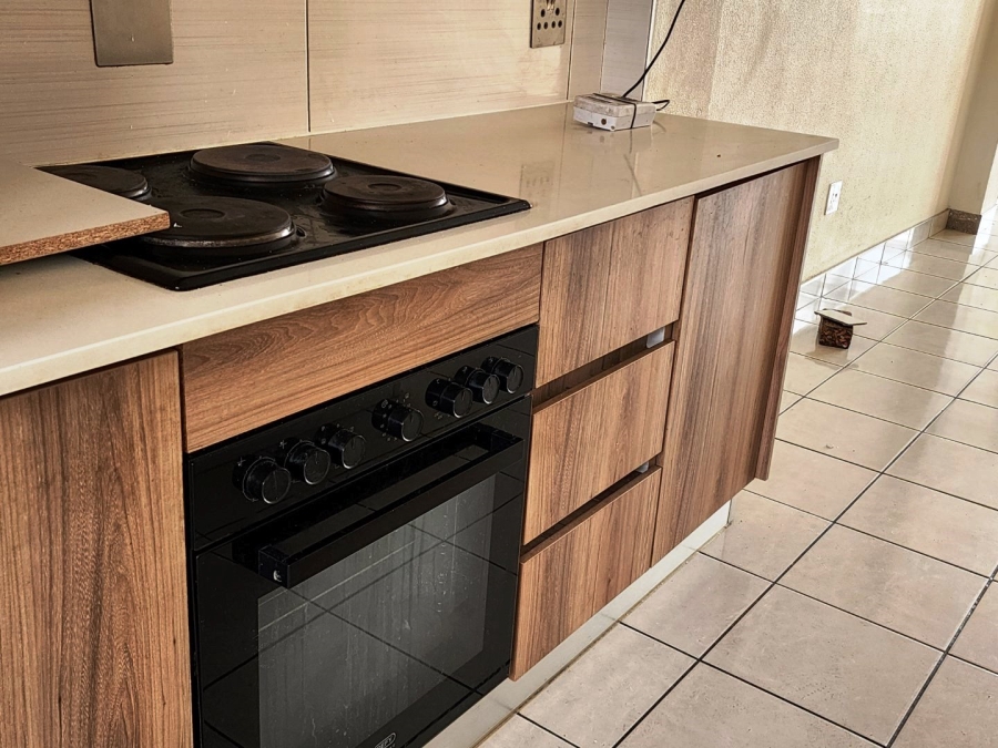 2 Bedroom Property for Sale in Akasia Gauteng