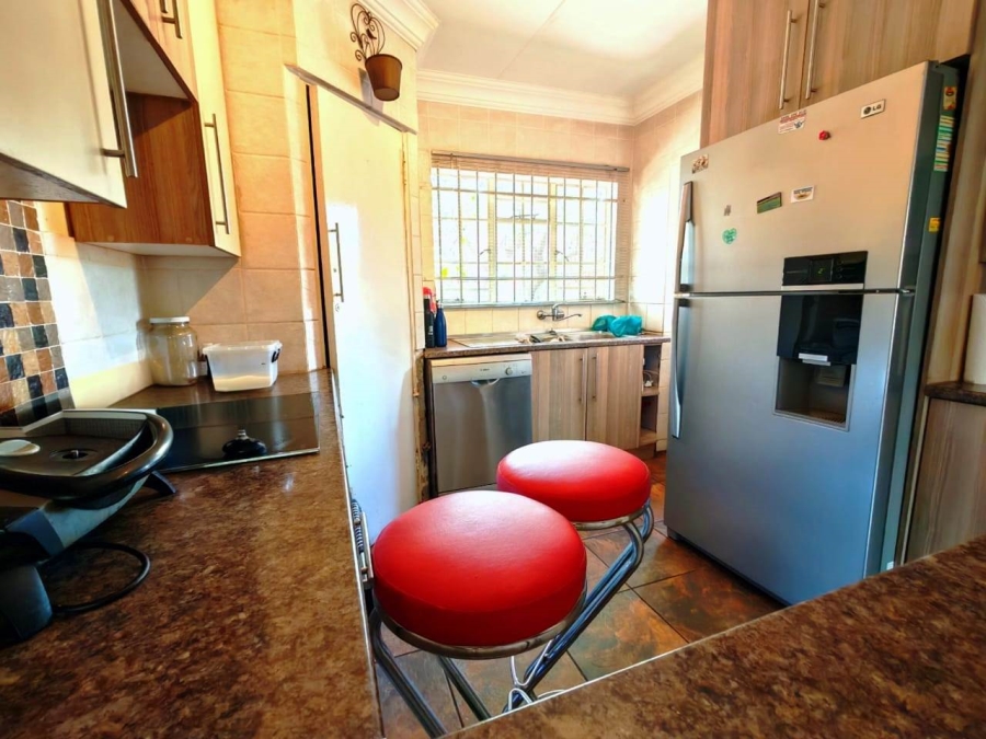3 Bedroom Property for Sale in Sinoville Gauteng