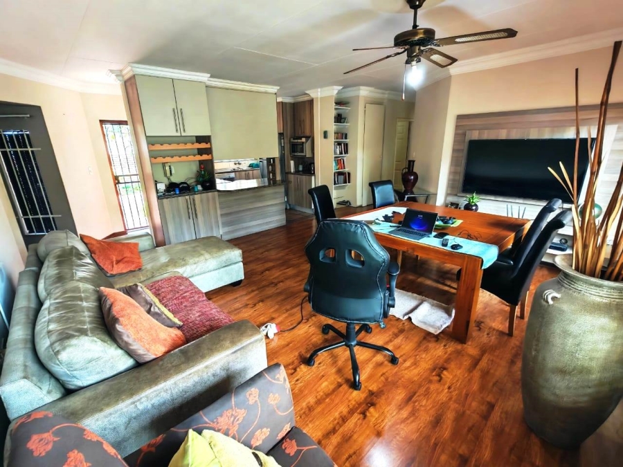 3 Bedroom Property for Sale in Sinoville Gauteng