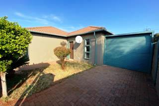 3 Bedroom Property for Sale in The Orchards Gauteng