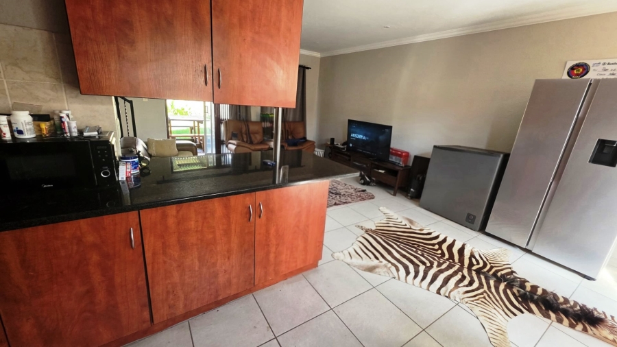 2 Bedroom Property for Sale in Annlin Gauteng