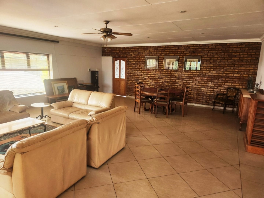 5 Bedroom Property for Sale in Wonderboom Gauteng