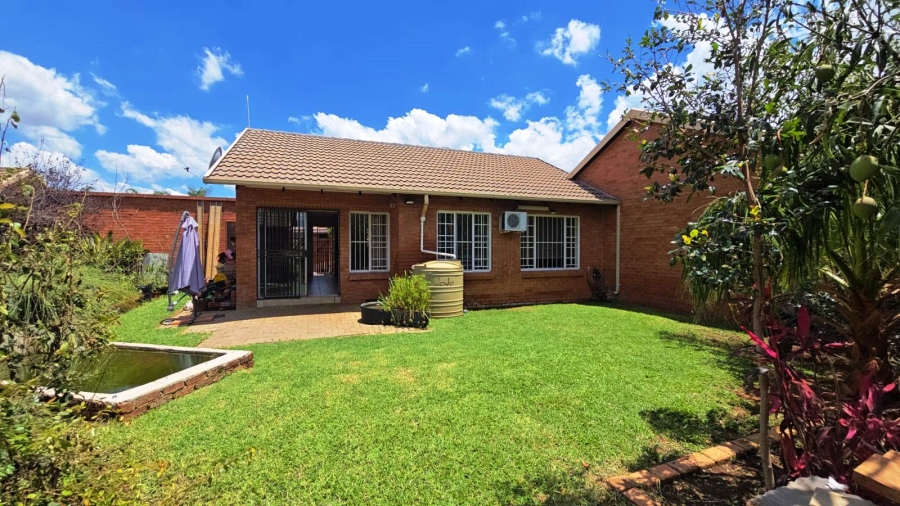 2 Bedroom Property for Sale in Montana Gauteng
