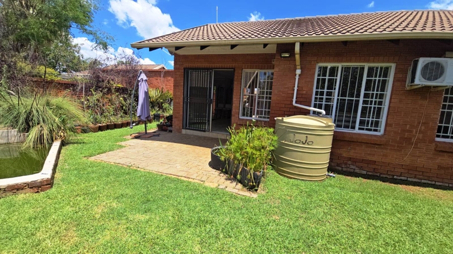2 Bedroom Property for Sale in Montana Gauteng