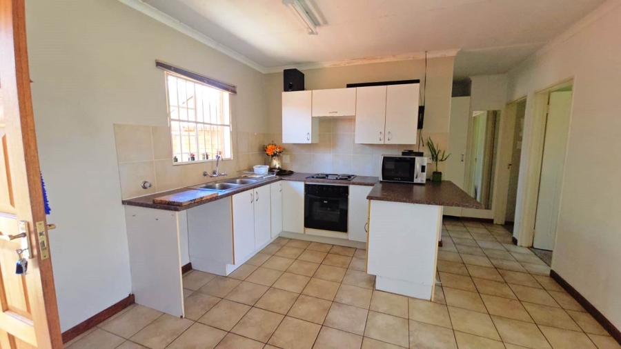 2 Bedroom Property for Sale in Montana Gauteng