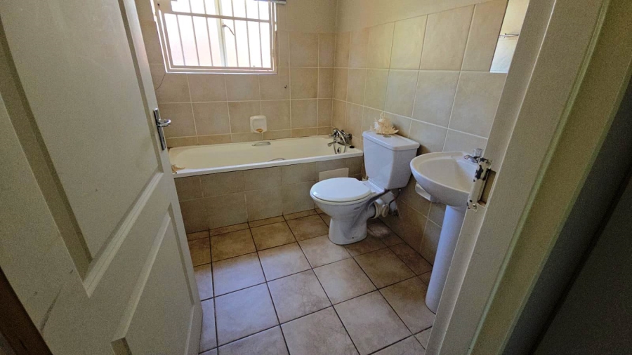 2 Bedroom Property for Sale in Montana Gauteng