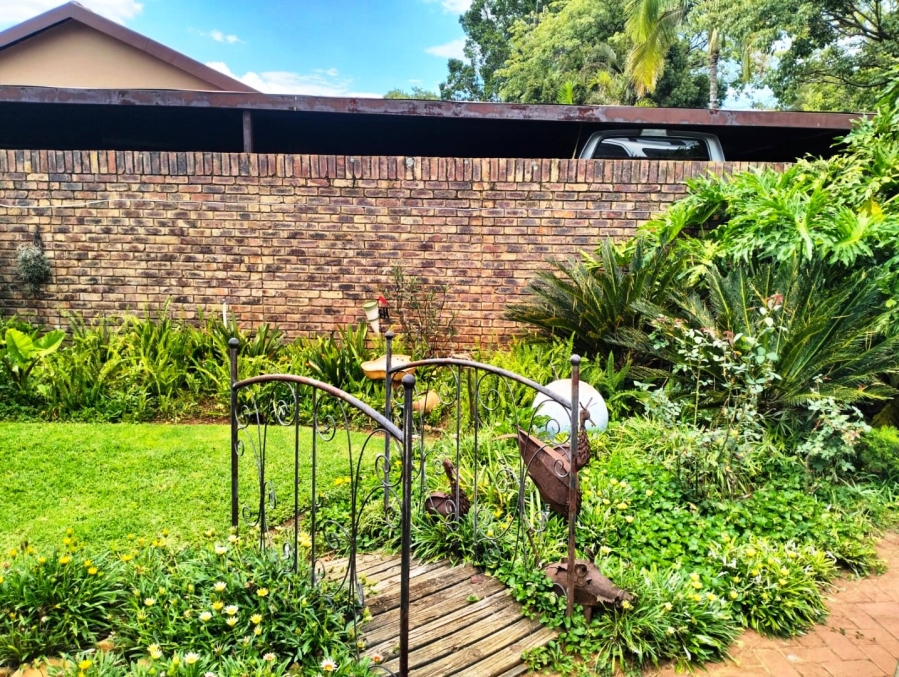 3 Bedroom Property for Sale in Dorandia Gauteng