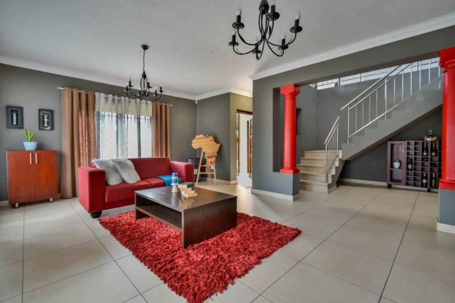 5 Bedroom Property for Sale in Gezina Gauteng