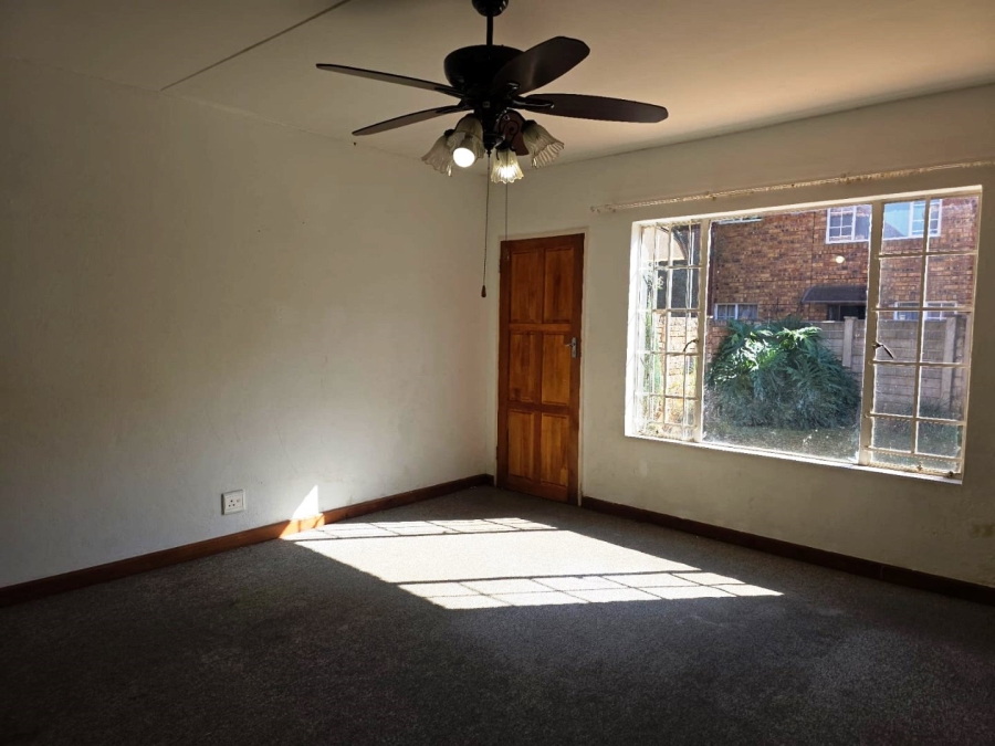 2 Bedroom Property for Sale in Annlin Gauteng